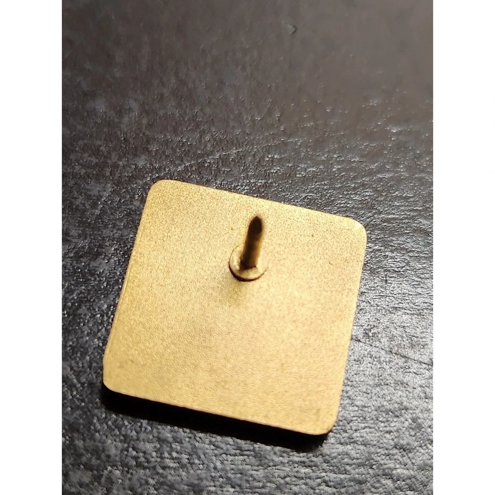Vintage 1976 Masonic Free & Accepted Masons of Pennsylvania Lapel Pin